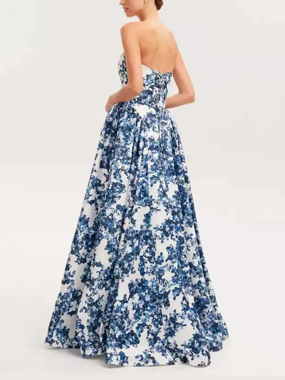 Aitana | Exquisite Floral Gown